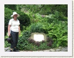 Jot at Shakespeare's Garden - Central Park New York * 2592 x 1944 * (2.31MB)